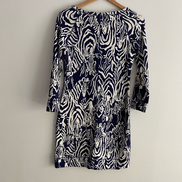 Navy Lilly Pulitzer dress with 3/4 sleeves and octopus print - Picture 2 of 5